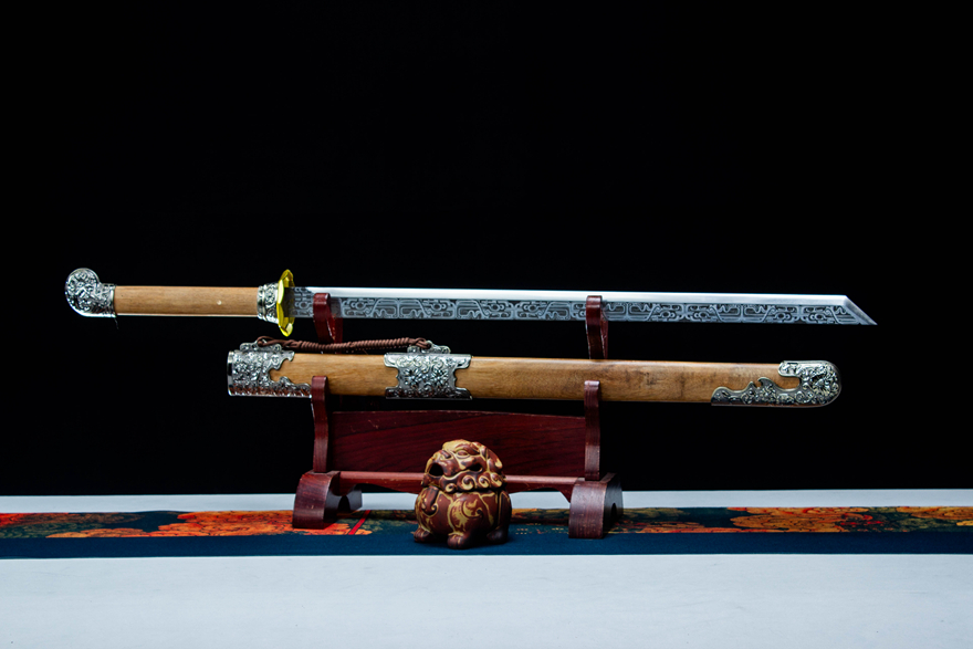 Kiếm Đường Mẫu Đơn – Thép Mangan Hiệu Suất Cao